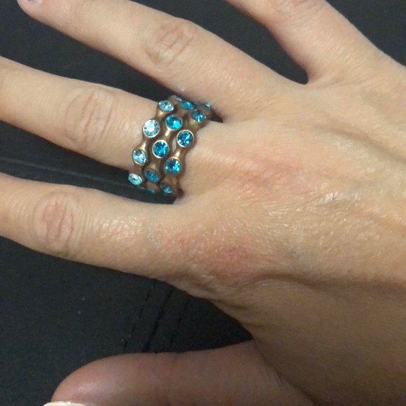 Stackable blue gemmed rings - size 7 or 8 - Picture 2 of 3